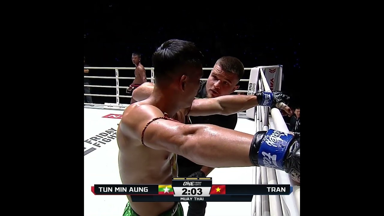 CUTTING through  Tun Min Aung forces a referee stoppage with this slicing elbow!